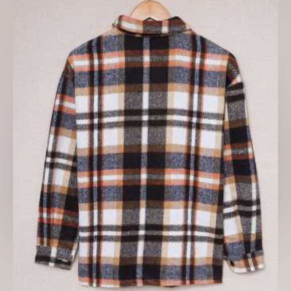 NWT! The Perfect Geometric Plaid Plaid Pocketed Shacket! Sooo cute! 🤩 - Picture 9 of 12